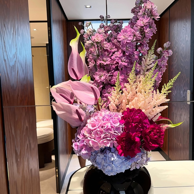 @chanelofficial #fleuristebiarritz #créationflorale #biarritz #luxe #chanel