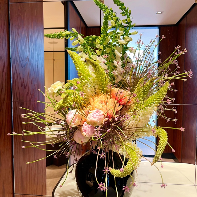 @chanelofficial #abonnement #fleuristebiarritz #boutique #berryfleursdebiarritz
