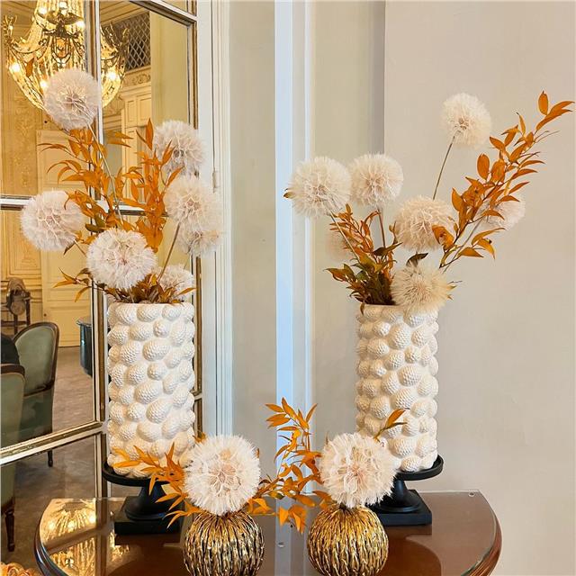 Le LOBBY @hoteldupalais Avant de passer en mode NOËL, les dernières touches d’automne.#hoteldupalais #biarritz #fleurbiarritz #automne #artisanfleuriste #fleuristehoteldupalais #fleuristebiarritz #décorationflorale #fleuristehoteldeluxe